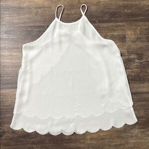 Emmelee White Scalloped Hem Women's Top